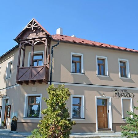 Hotel U Kvapilu Mnichovo Hradiště Exteriör bild